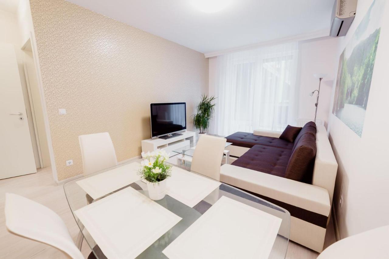 Corvin Promenade With Free Parking Apartment Budapest Ngoại thất bức ảnh